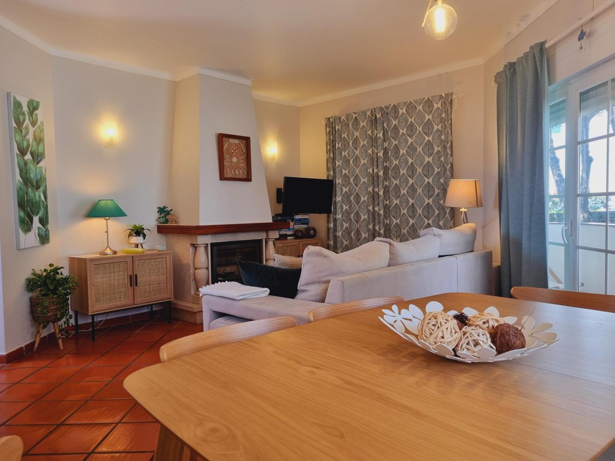Apartamento Moura - Praia D'El Rey Golf, Surf & Beach Resort Praia del Rei ภายนอก รูปภาพ