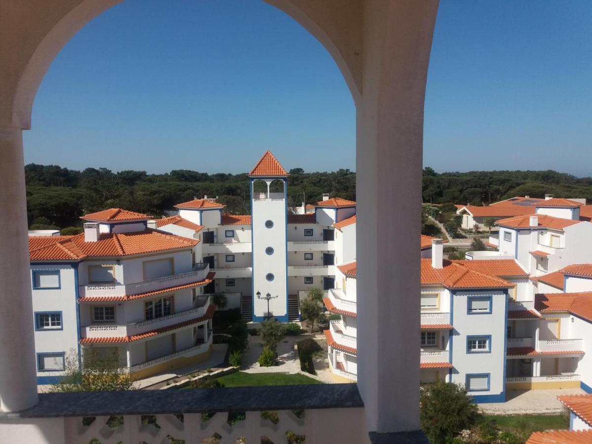 Apartamento Moura - Praia D'El Rey Golf, Surf & Beach Resort Praia del Rei ภายนอก รูปภาพ