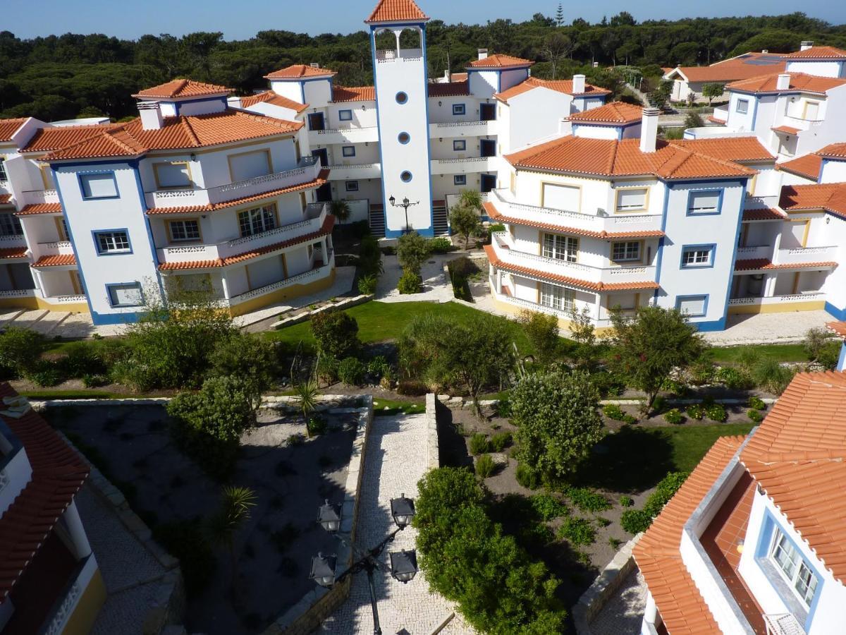 Apartamento Moura - Praia D'El Rey Golf, Surf & Beach Resort Praia del Rei ภายนอก รูปภาพ